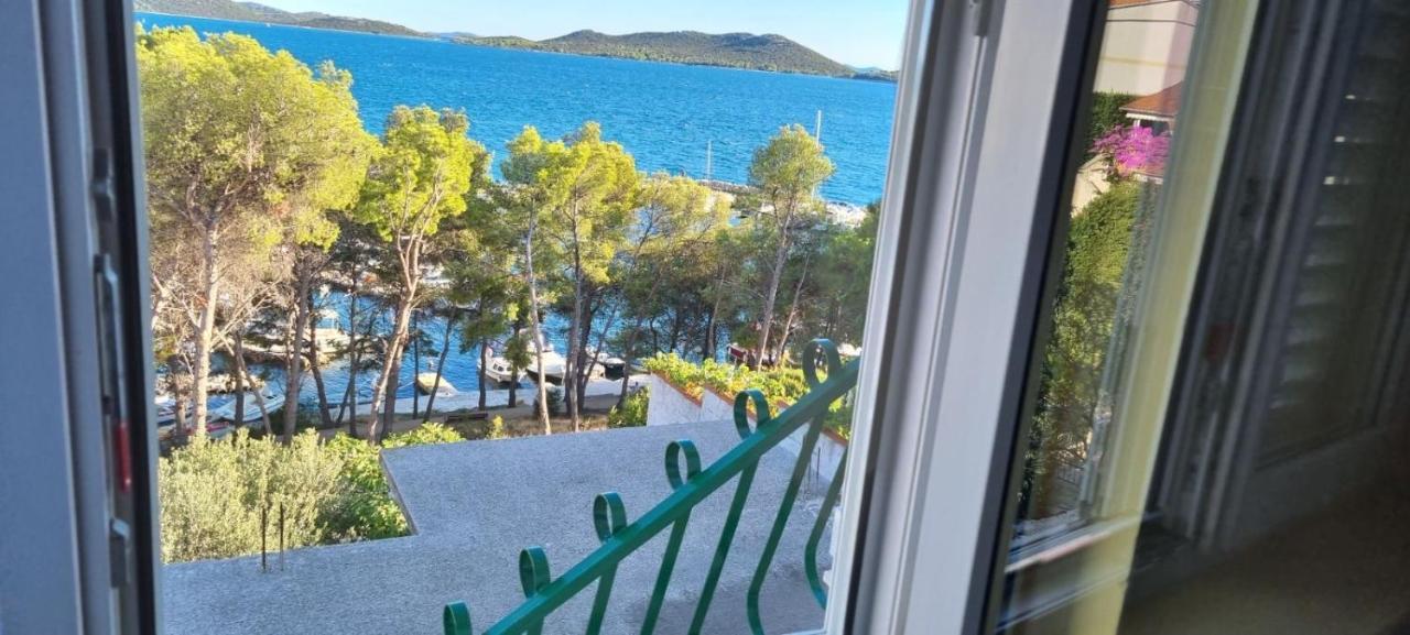 Apartman "Cvita" Drage Eksteriør bilde