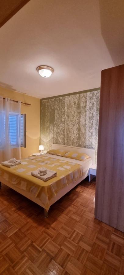 Apartman "Cvita" Drage Eksteriør bilde